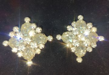 Vintage WEISSCO NY Clear Rhinestone Brooch Pin Early 1940s 1950s Mid Century