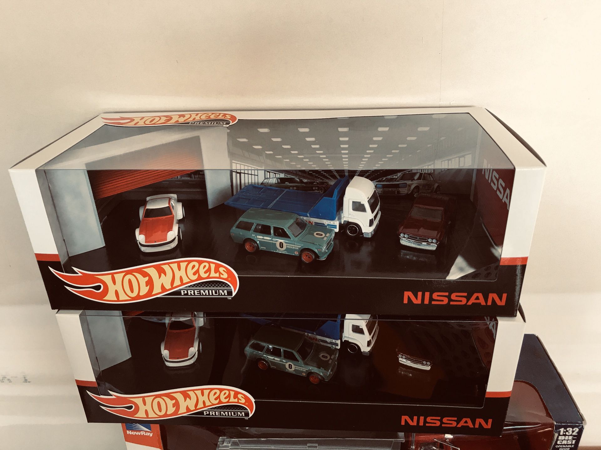 Hot Wheels Nissan Premium Editon
