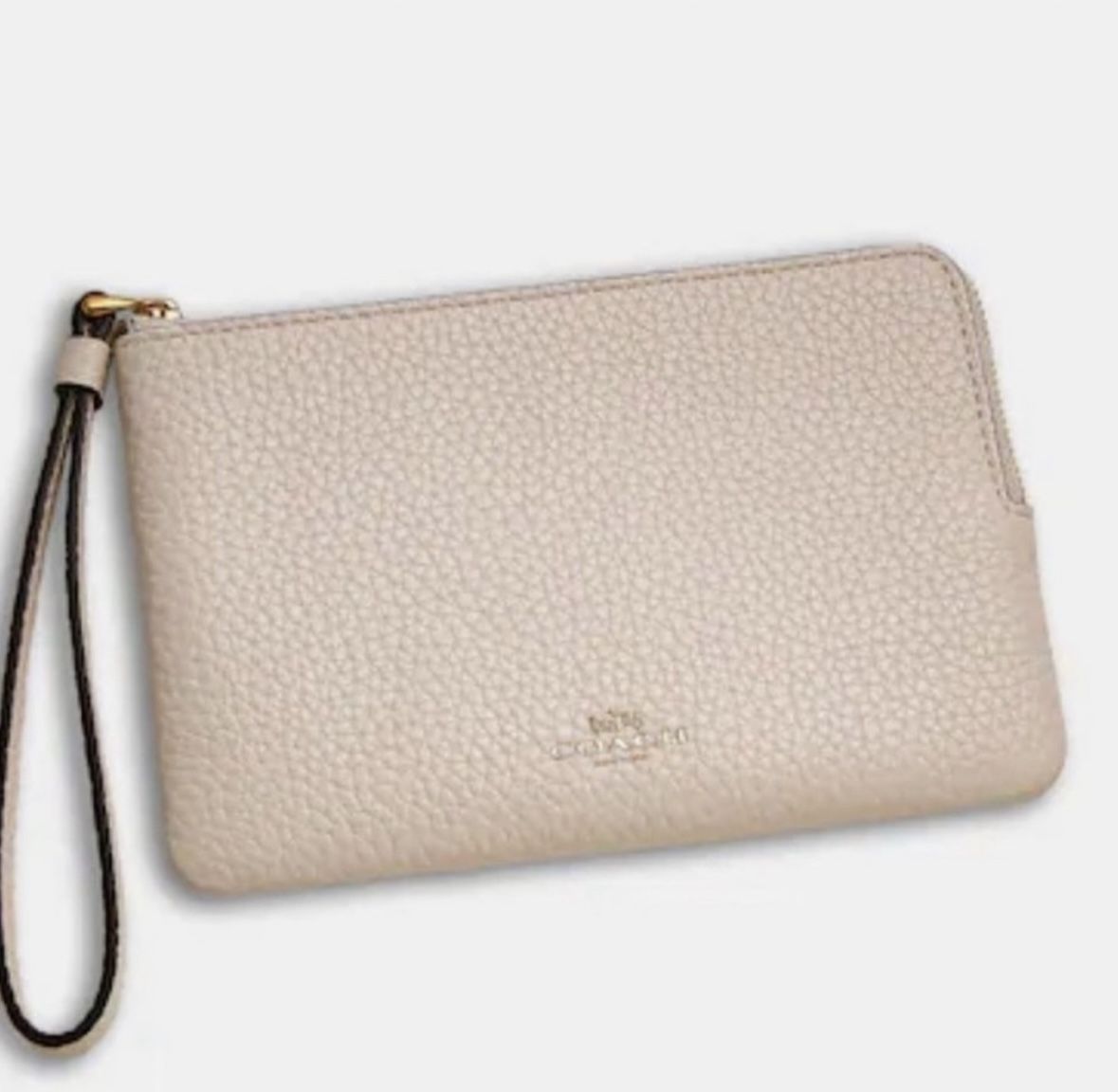Coach Pebbled Leather Wristlet – Cream (Excellent Condition)