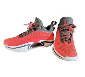 Men’s Shoes Size 9