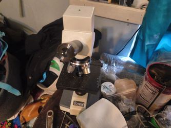 Microscope