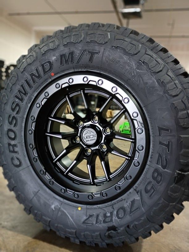 17 Inch Lock Krawler 6x139 With 2857017 MT