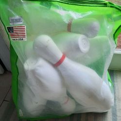 Kids plastic 17" tall bowling set