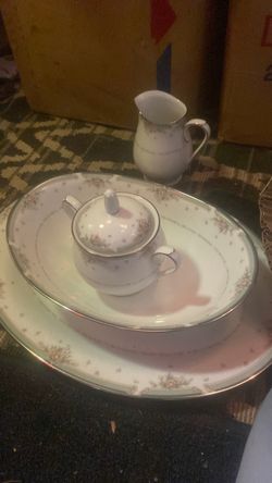 Noritake greenbrier 76 pc dinner set