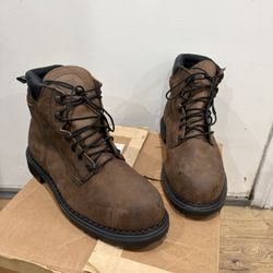 New red Wing 4433 Supersole Work Boot Size 12