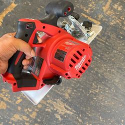 Milwaukee 6 1/2” Circular Saw M18 Tool Only 