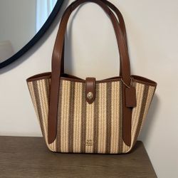 New Coach Hadley Turnlock Tote Bag
