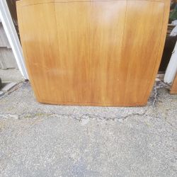 Wood Table. With 1 Leaf To Expand