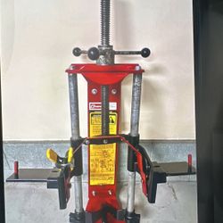 Strut Spring  Compressor Like New 