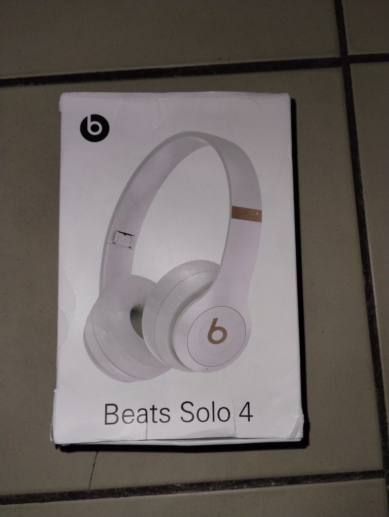 Pink Beats Solo 4