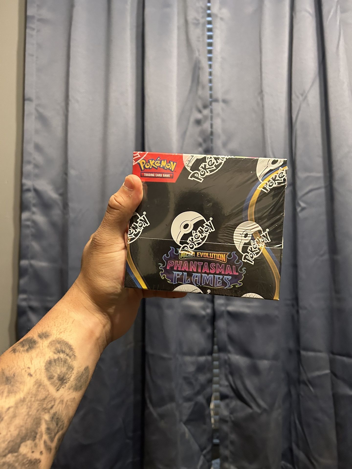 Pokemon Phantasmal flames booster box