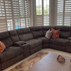 Large Sectional Couch 