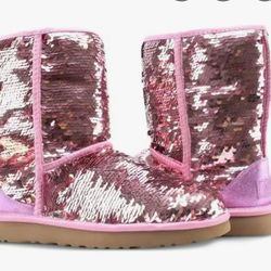 UGG Women's Classic Short Sequin Boots
5.0