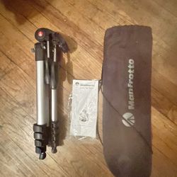 Manfrotto Compact Advanced Camera Tripod w/ Case & Quick Release Plate