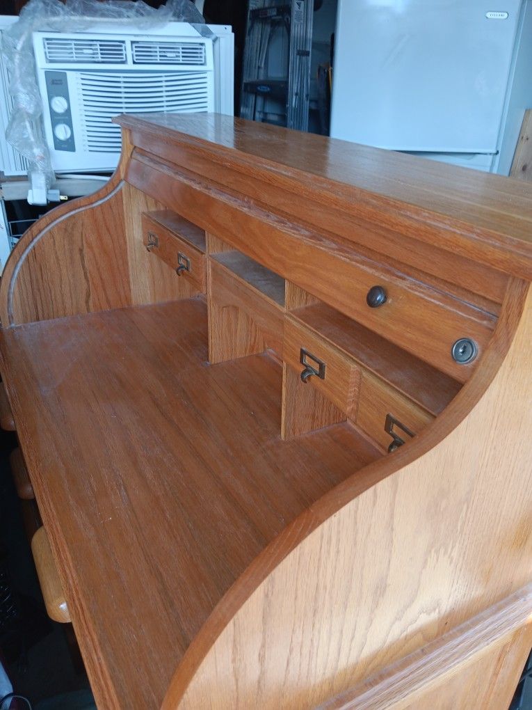 Roll Top Desk$50