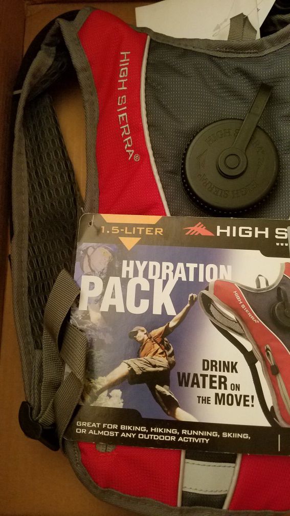 High Sierra Camelback backpack hydration pack 1.5 liter