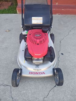 Honda HRR 216 lawn mower