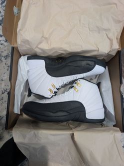 Jordan retro 12 taxi dead stock nib mens size 11