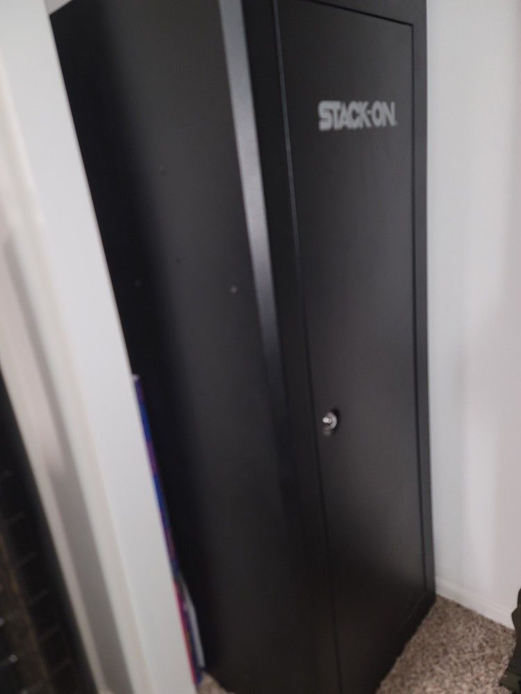 Stack-On Security Cabinet