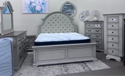 King Bedroom Set