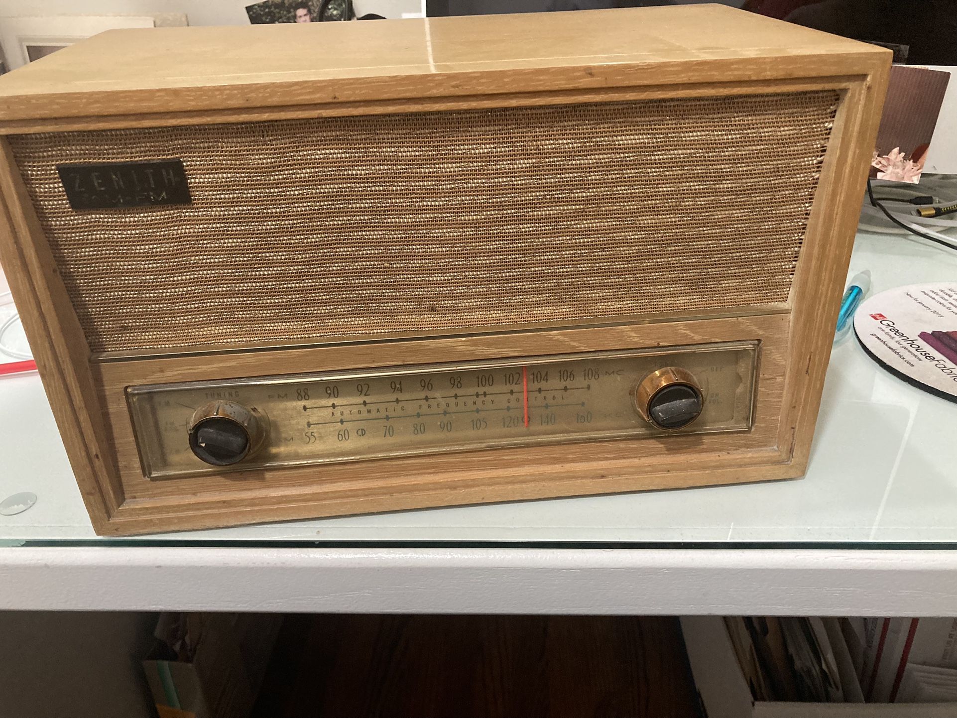Vintage ZENITH AM-FM "LONG DISTANCE" TUBE RADIO No. 730 Mid Century