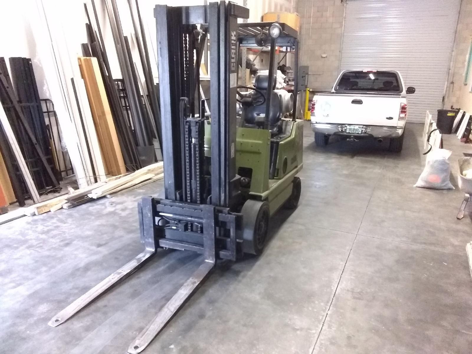 Forklift Clark