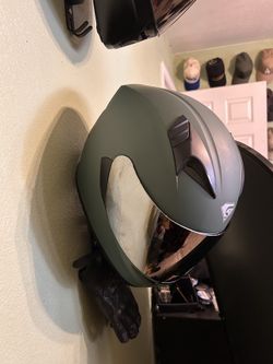DOT certified motorcycle helmet