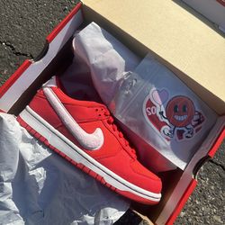 Nike Dunk Low “Valentines Day GS” Size 6.5Y (8W)