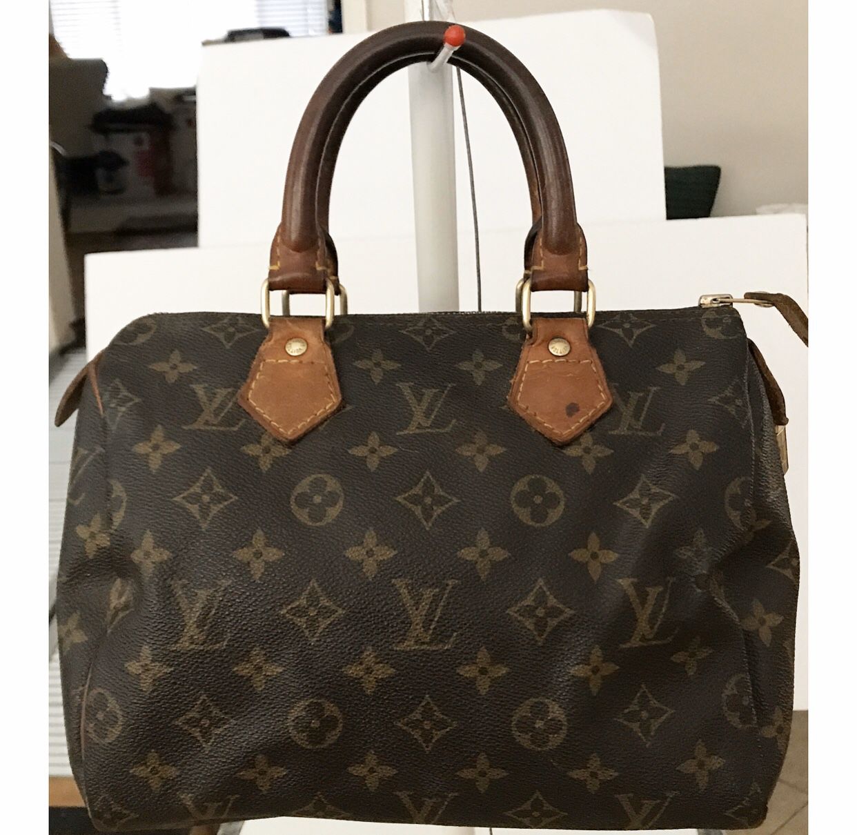 Authentic Louis Vuitton Monogram Speedy 25 Shoulder Bag