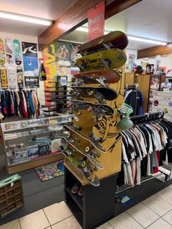 Secondhand Skateboards