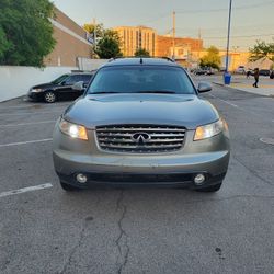 2005 Infiniti Fx35