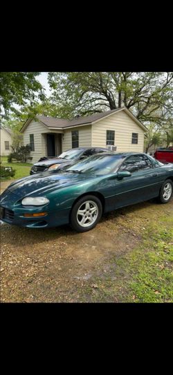 Chevrolet Camaro Coupe Green