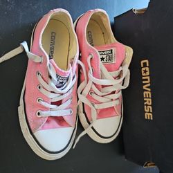 Girls Converse