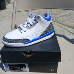 Authentic Jordans Retro 3. Youth Size 1,2,2.5