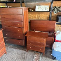 5 Piece Bedroom Set
