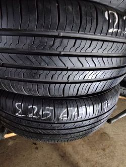 225/65R17 pair tires no wheels