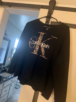 Women’s Calvin Klein sweater 