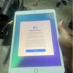 iPad 7th Gen 32GB WIFI