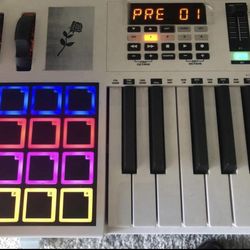 M-Audio Code 49 (Midi KeyBoard)
