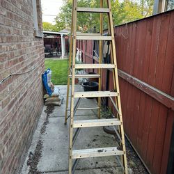 8 Ft Heigh Ladder