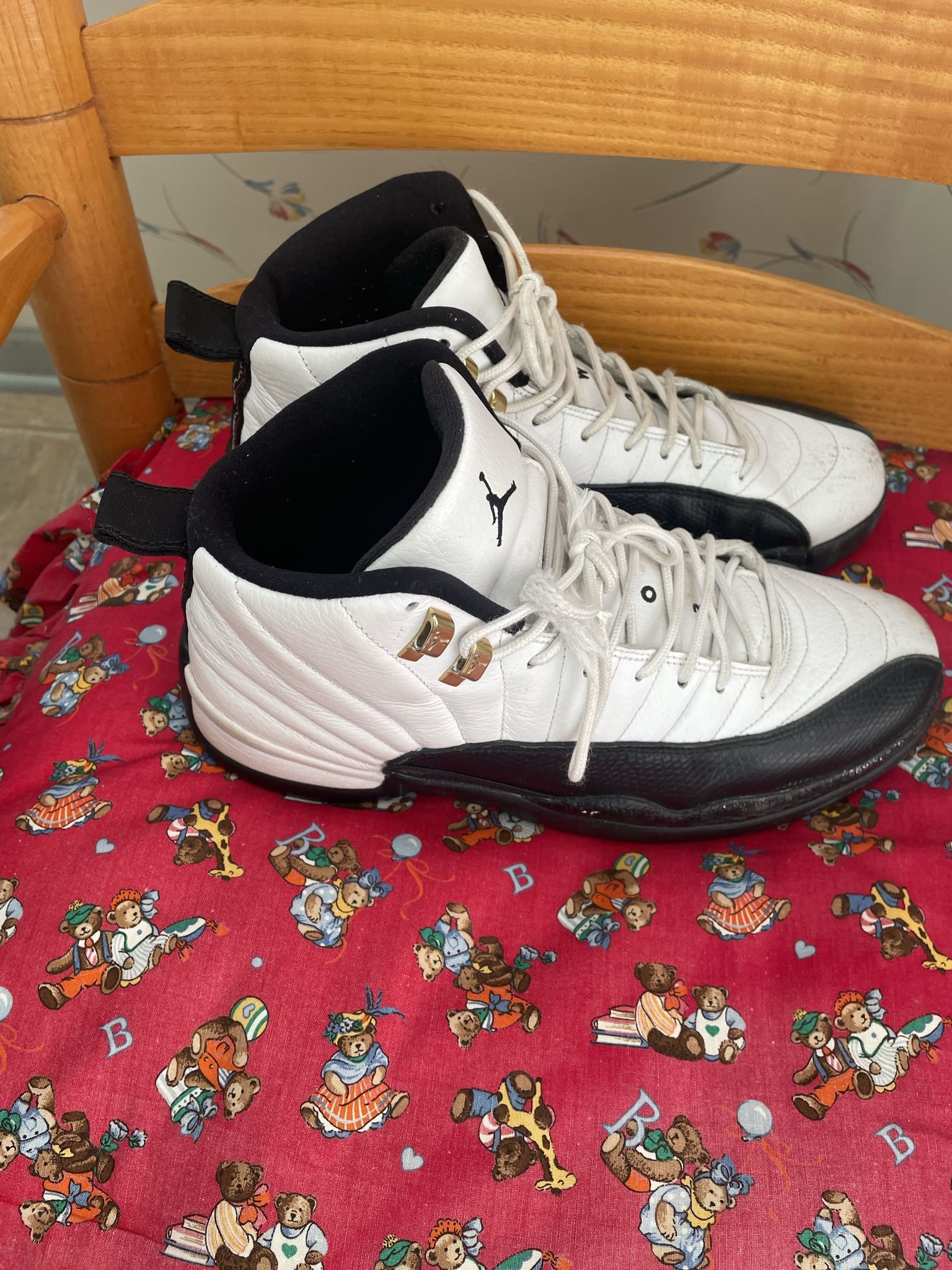 Jordan 12 Taxi (2013)