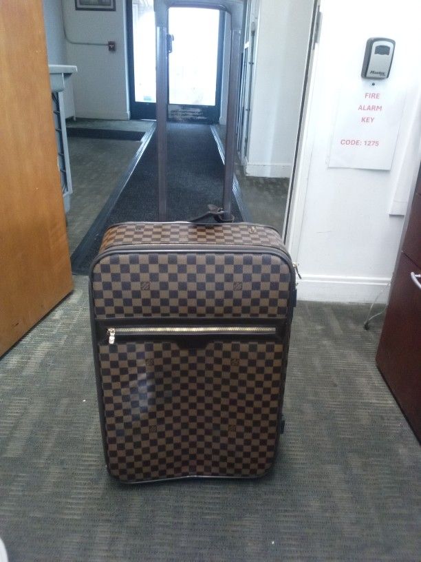Louis Vuitton Suitcase 