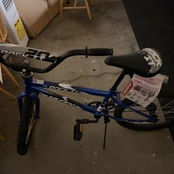 Huffy Rock IT 20in kids bike (New)