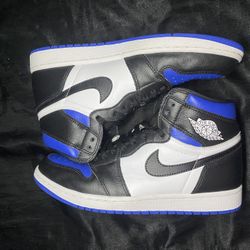 authentic jordan 1 royal toe high size 10.5M