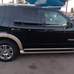 Ford Negra 2006 Para 7 Pasageros