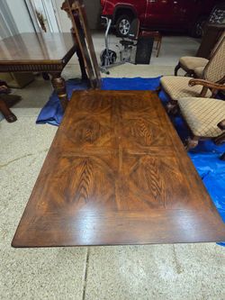 🪵 Solid Wood Coffee Table – $50 🪵