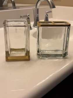 Bathroom set $8