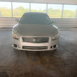 2014 Nissan Maxima