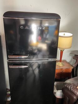 Galanz 10 Cubic Foot Refrigerator
