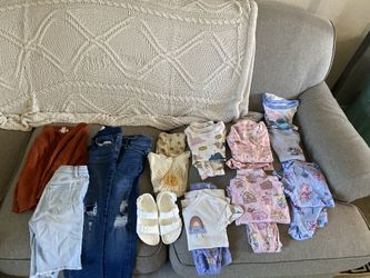 Girls Lot Of Clothes Size 5-6